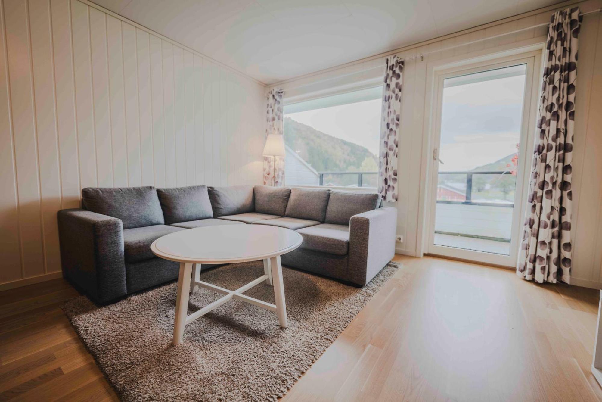 Loen Apartments Екстериор снимка